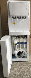Distribuidor quente e frio da água de Pou, distribuidor do refrigerador de água do escritório domiciliário de 5 filtros